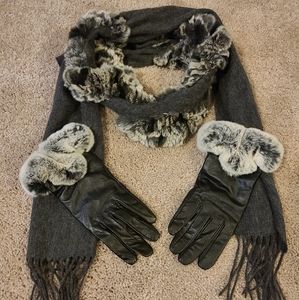 Scarf and glove set